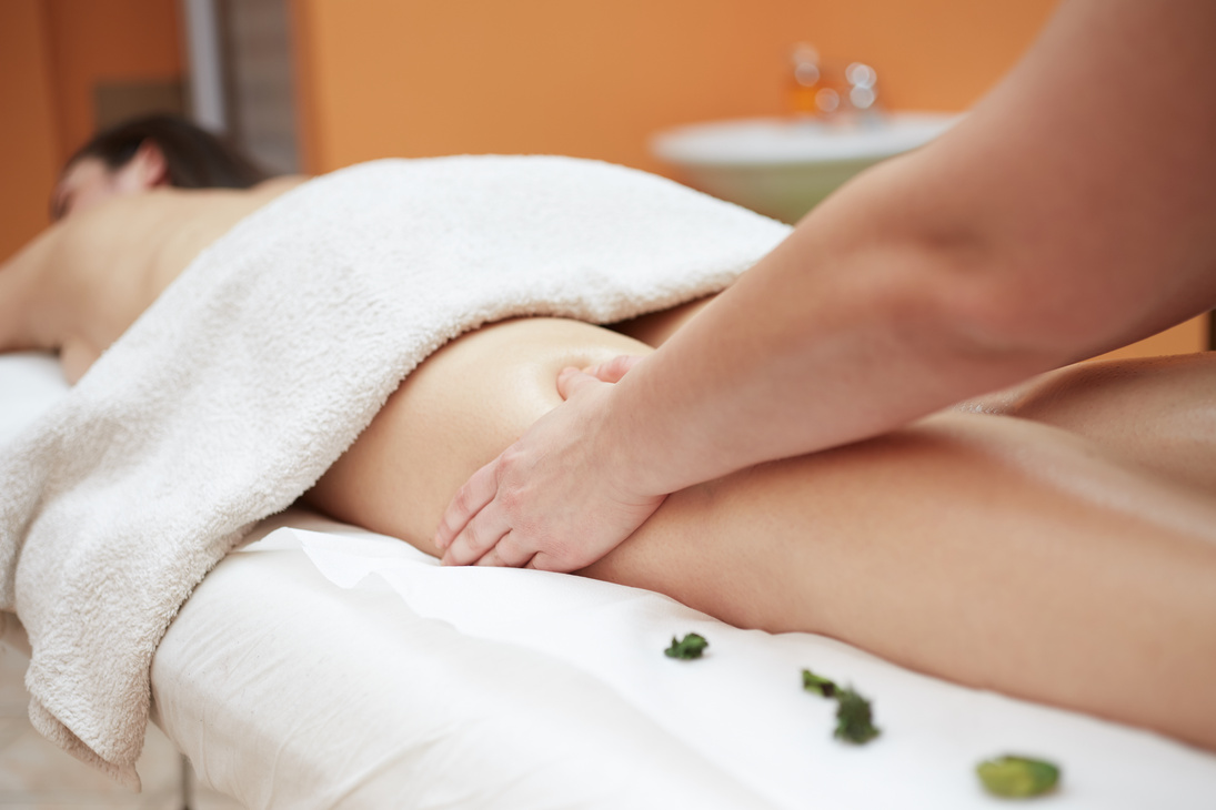 legs and buttocks massage to reduce cellulite